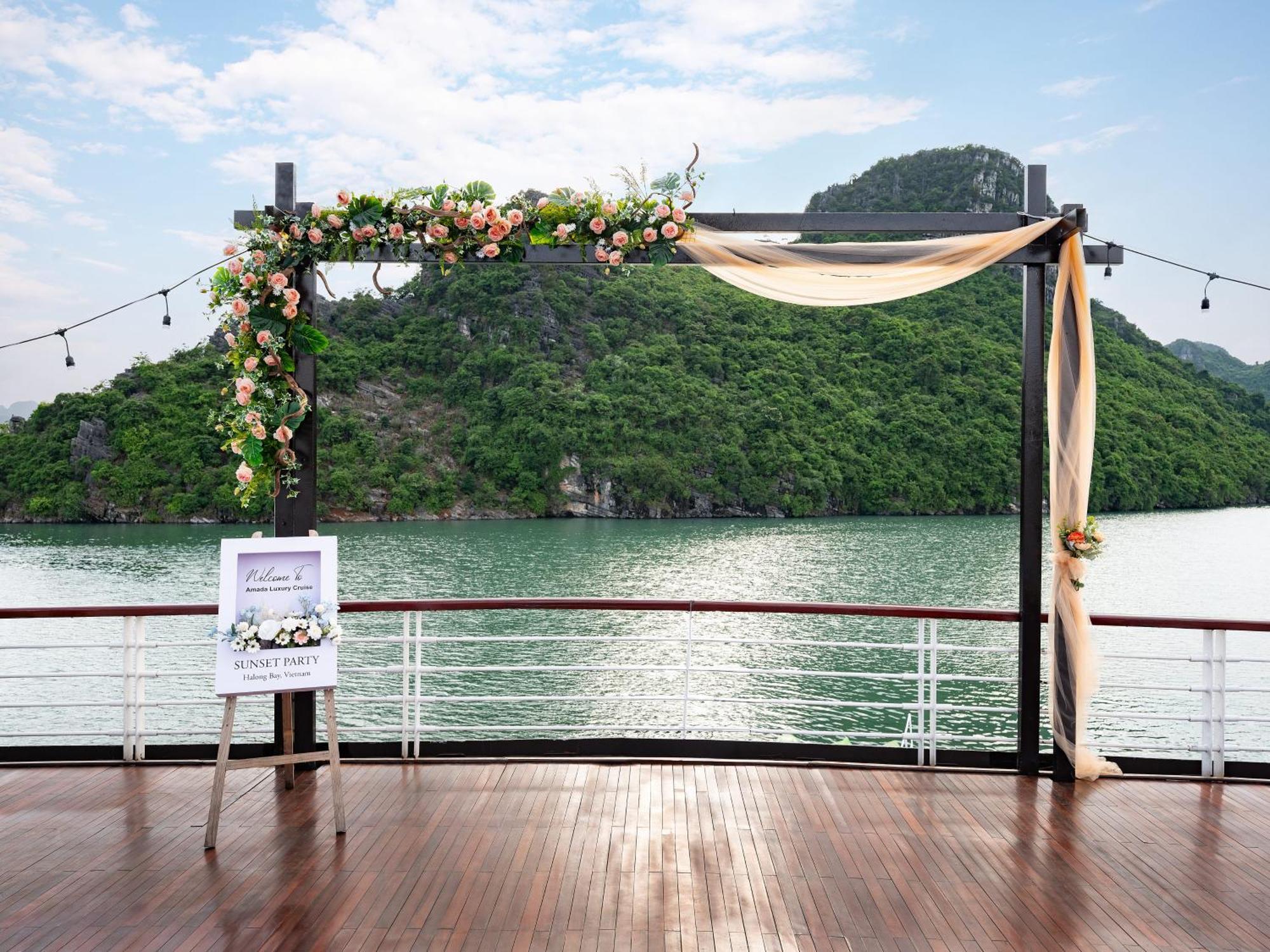 Hotel Amanda Luxury Cruise Ha Long Exterior foto
