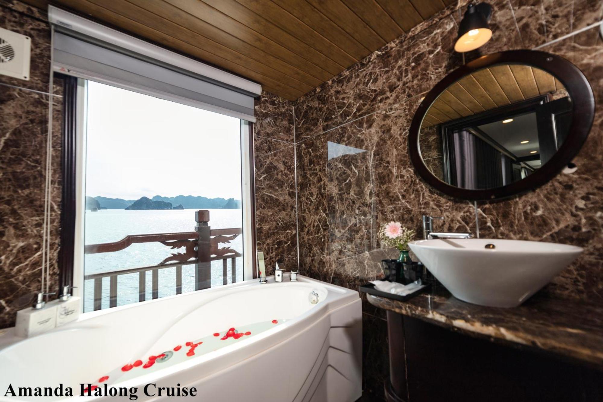 Hotel Amanda Luxury Cruise Ha Long Exterior foto